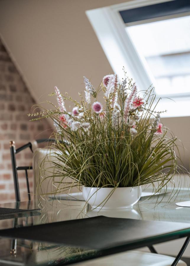 Amazing 2 Rooms Design Apartement Loft Ypres Exterior photo